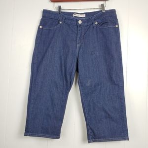 Levi's jean bermuda shorts size 14
